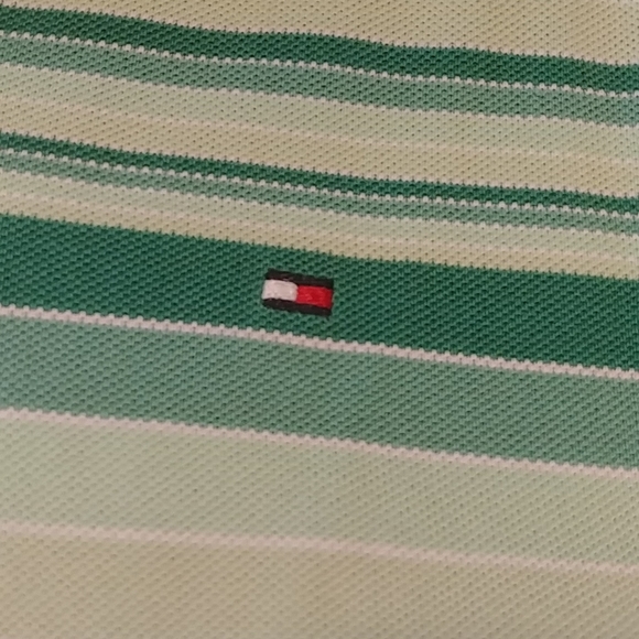 Tommy Hilfiger shirt - Picture 2 of 3